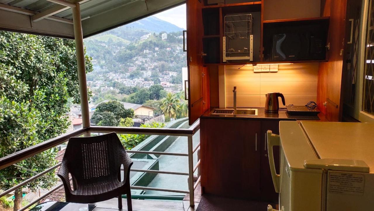 Marvel Hills Kandy Exteriér fotografie