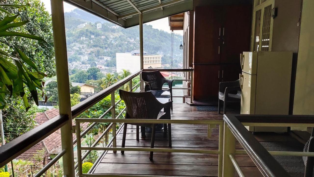 Marvel Hills Kandy Exteriér fotografie