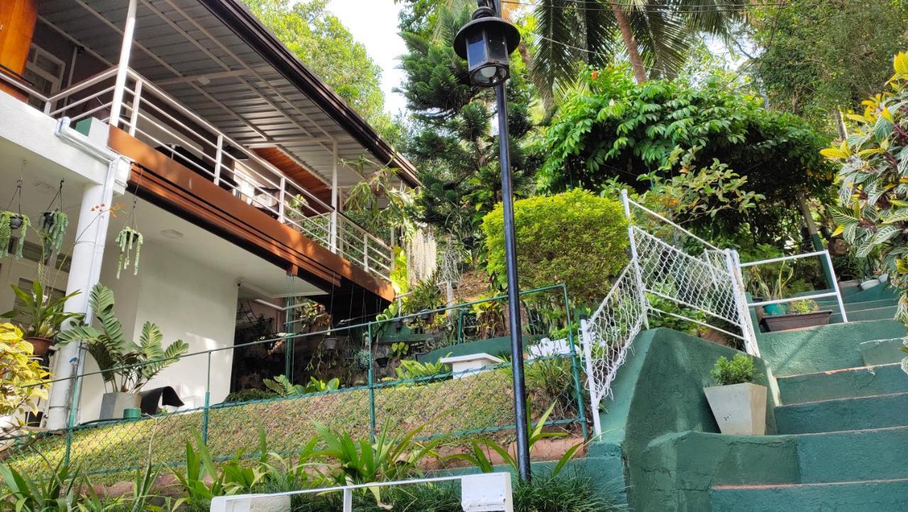 Marvel Hills Kandy Exteriér fotografie