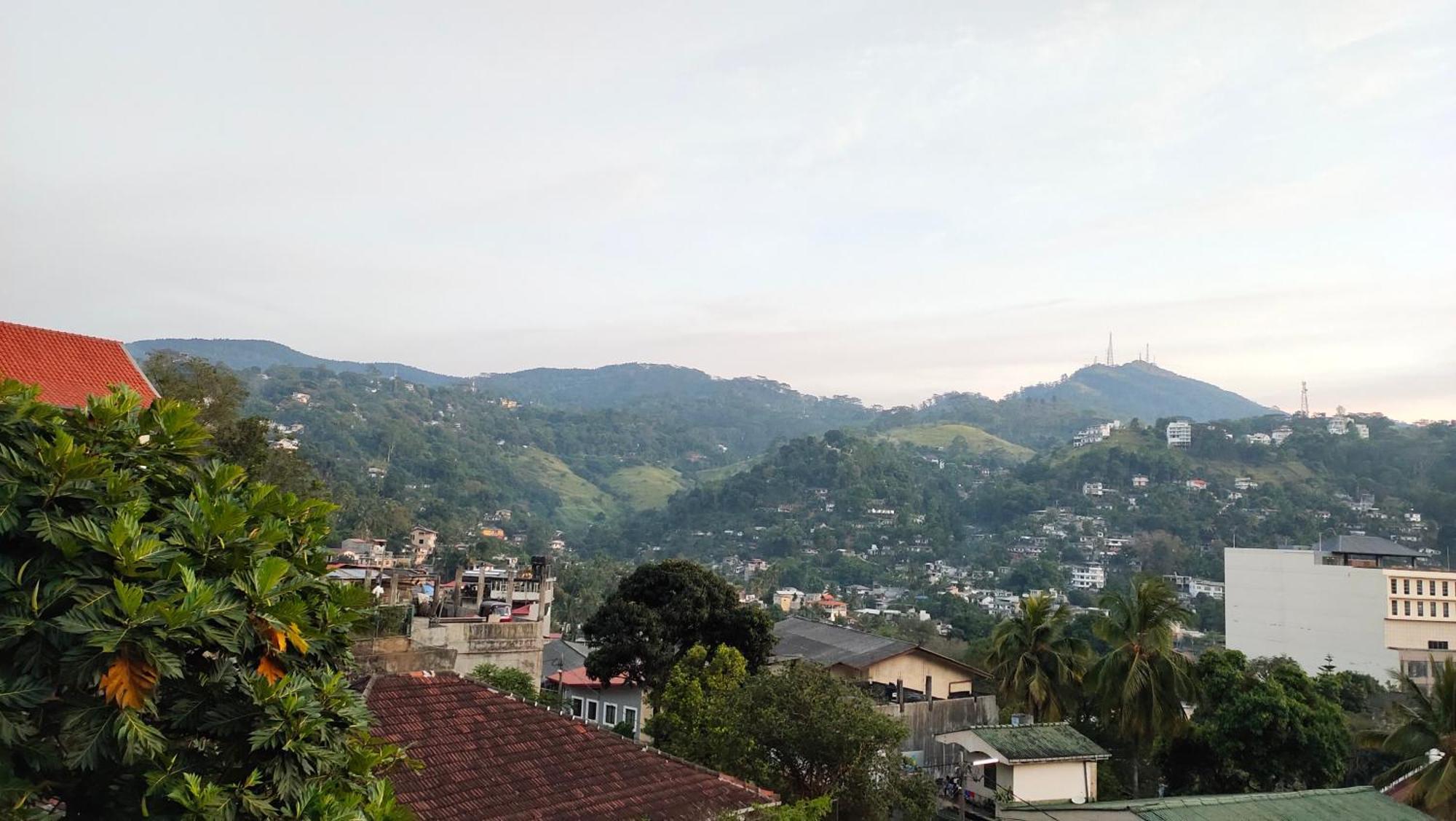 Marvel Hills Kandy Exteriér fotografie