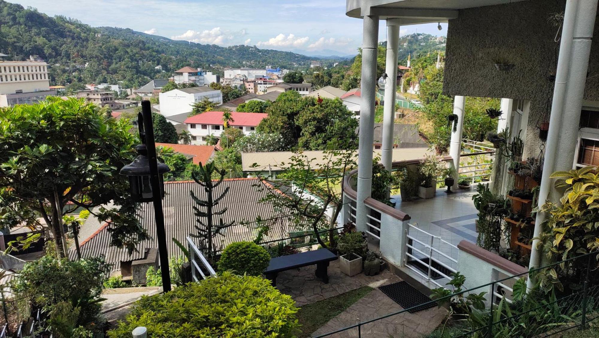 Marvel Hills Kandy Exteriér fotografie